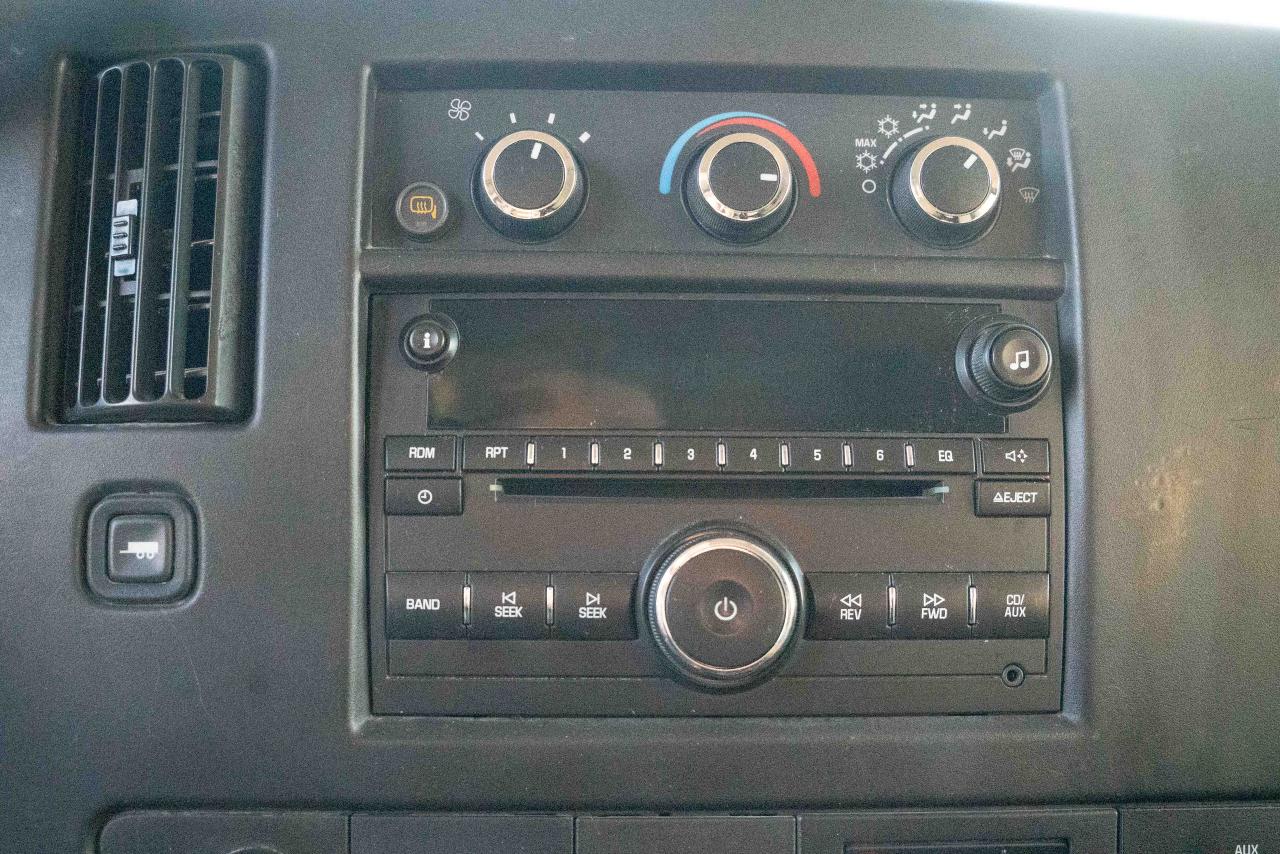 2013 Chevrolet Express 1500 - Photo #19