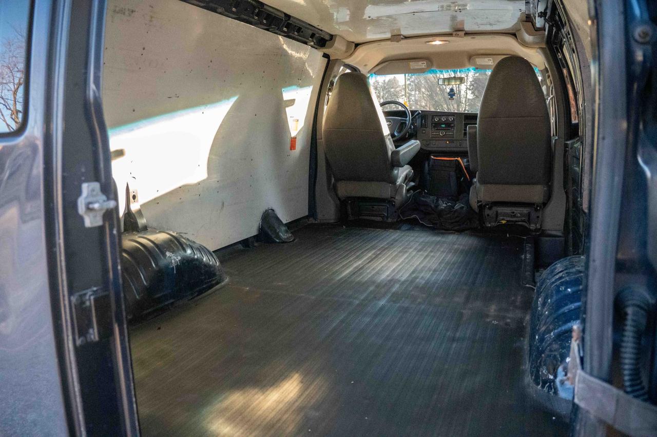 2013 Chevrolet Express 1500 - Photo #21
