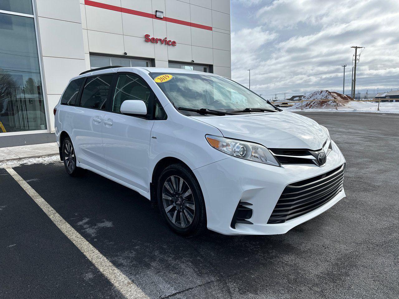 Used 2019 Toyota Sienna LE for sale in Summerside, PE