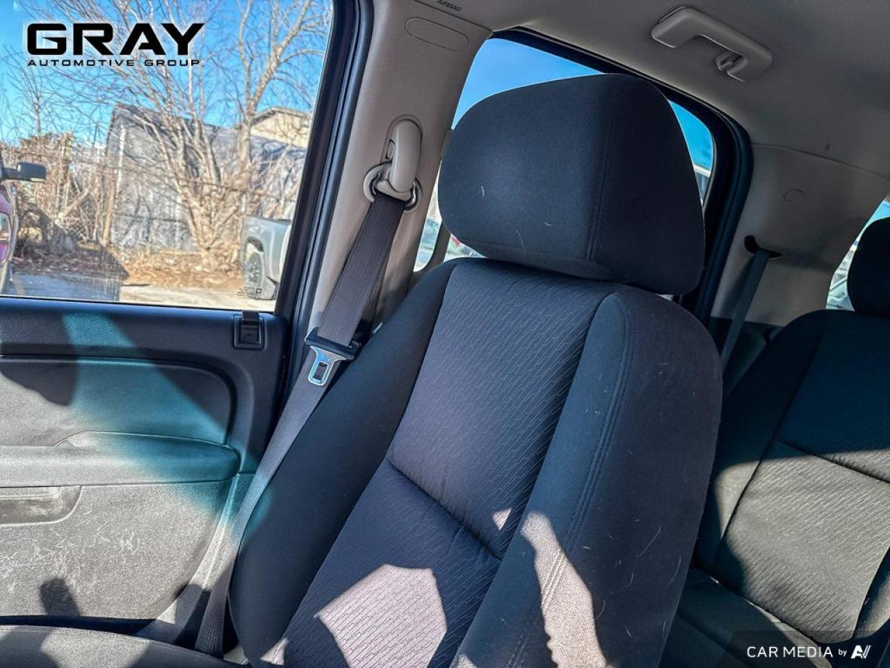2011 GMC Yukon SLE/9 Seater/CERTIFIED - Photo #13