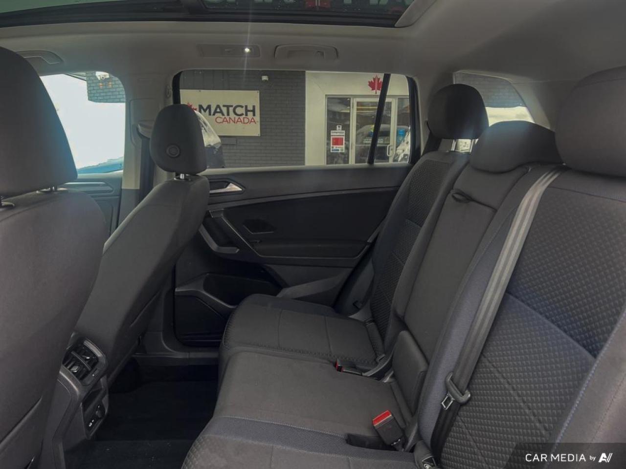 2021 Volkswagen Tiguan COMFORTLINE / UNITED / 4MOTION / NAV / ROOF - Photo #11