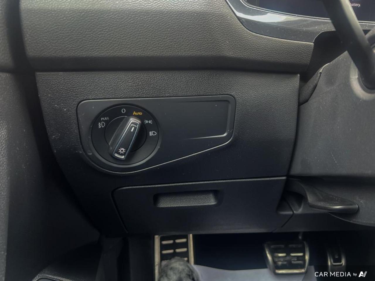 2021 Volkswagen Tiguan COMFORTLINE / UNITED / 4MOTION / NAV / ROOF - Photo #15