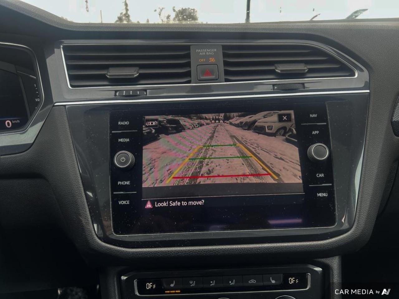 2021 Volkswagen Tiguan COMFORTLINE / UNITED / 4MOTION / NAV / ROOF - Photo #17