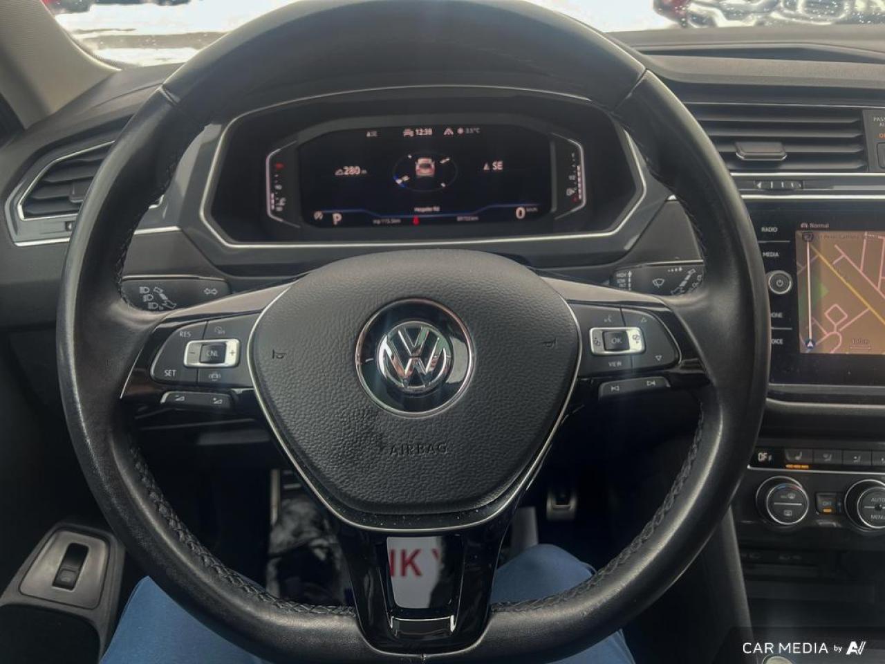 2021 Volkswagen Tiguan COMFORTLINE / UNITED / 4MOTION / NAV / ROOF - Photo #21