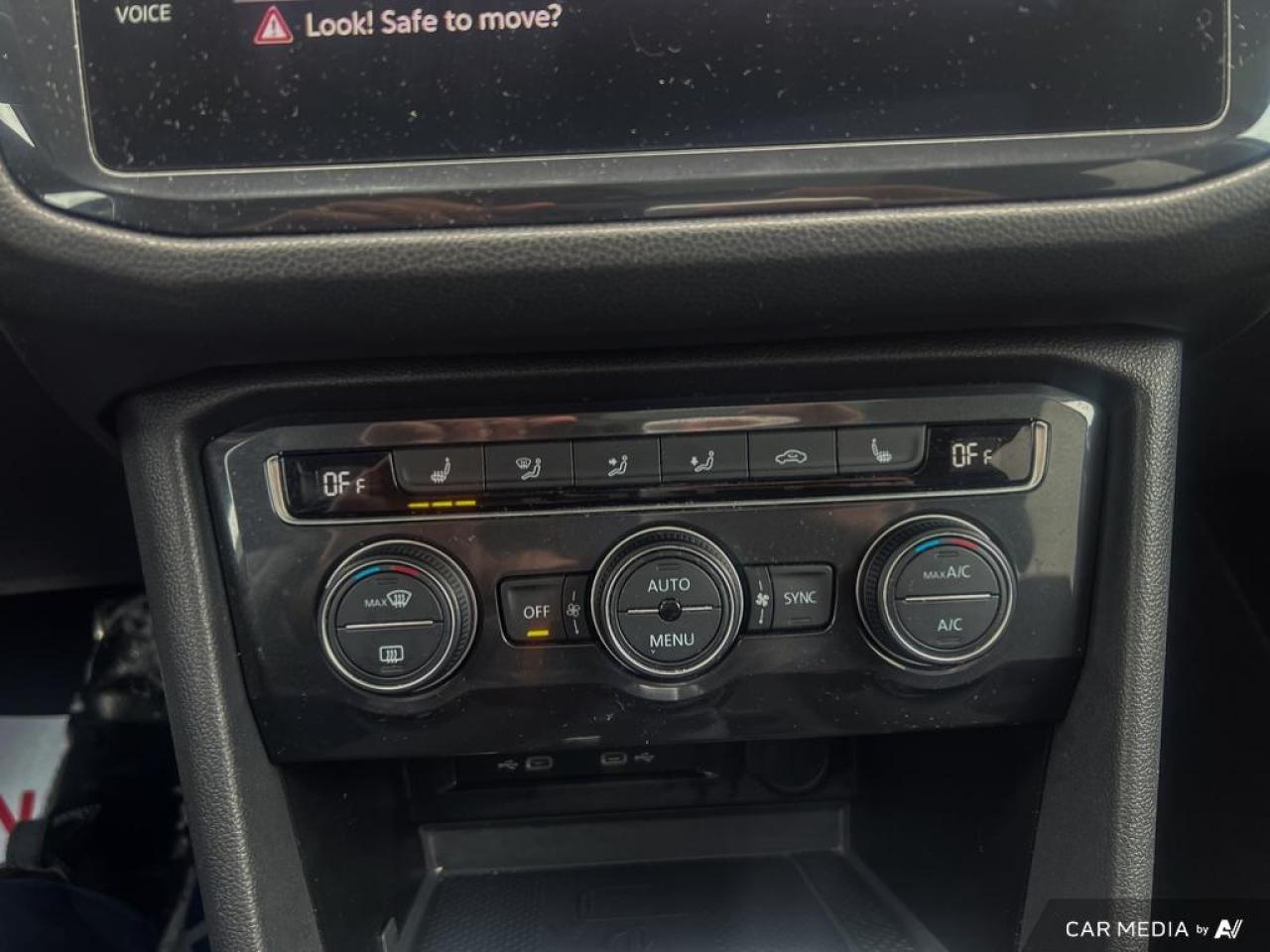 2021 Volkswagen Tiguan COMFORTLINE / UNITED / 4MOTION / NAV / ROOF - Photo #18