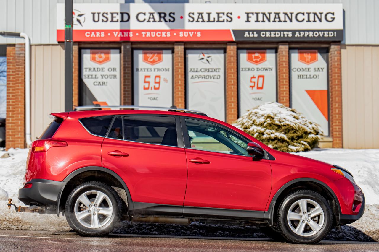 2014 Toyota RAV4 XLE | AWD | Sunroof | Roof Rack | Alloys | Tinted Photo36