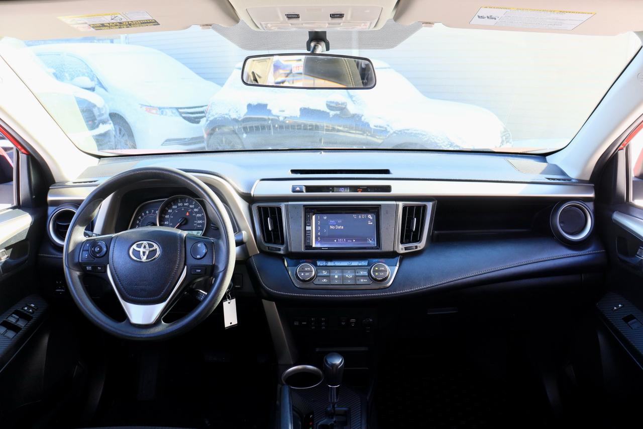 2014 Toyota RAV4 XLE | AWD | Sunroof | Roof Rack | Alloys | Tinted Photo32