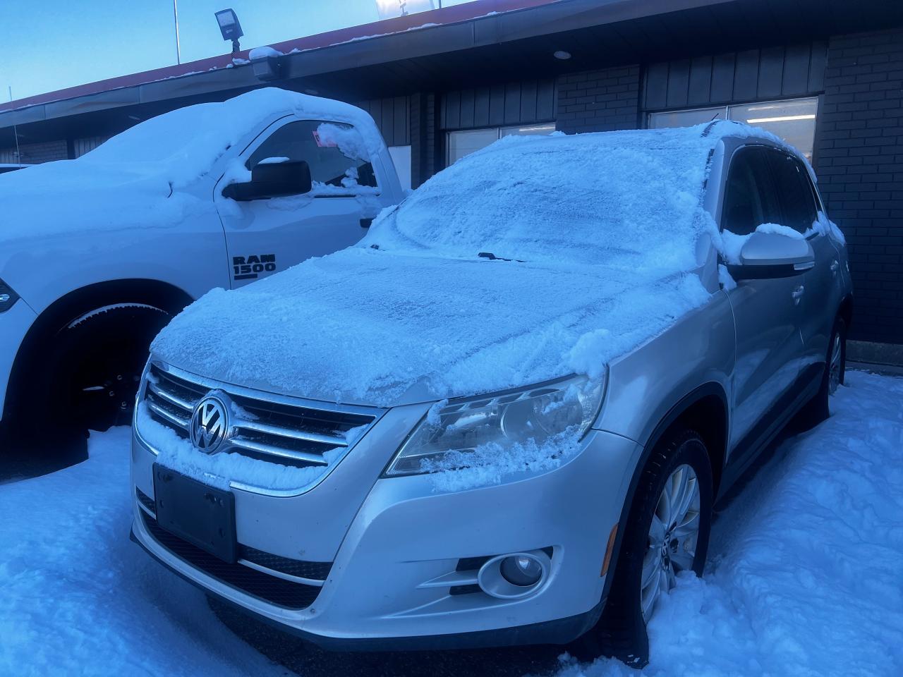 Used 2010 Volkswagen Tiguan YOU SAFETY YOU SAVE / AWD / AUTO / AC for sale in Cambridge, ON