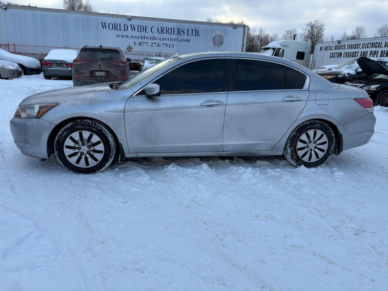 2010 Honda Accord LX Photo3