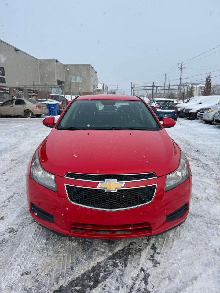 2014 Chevrolet Cruze  - Photo #2