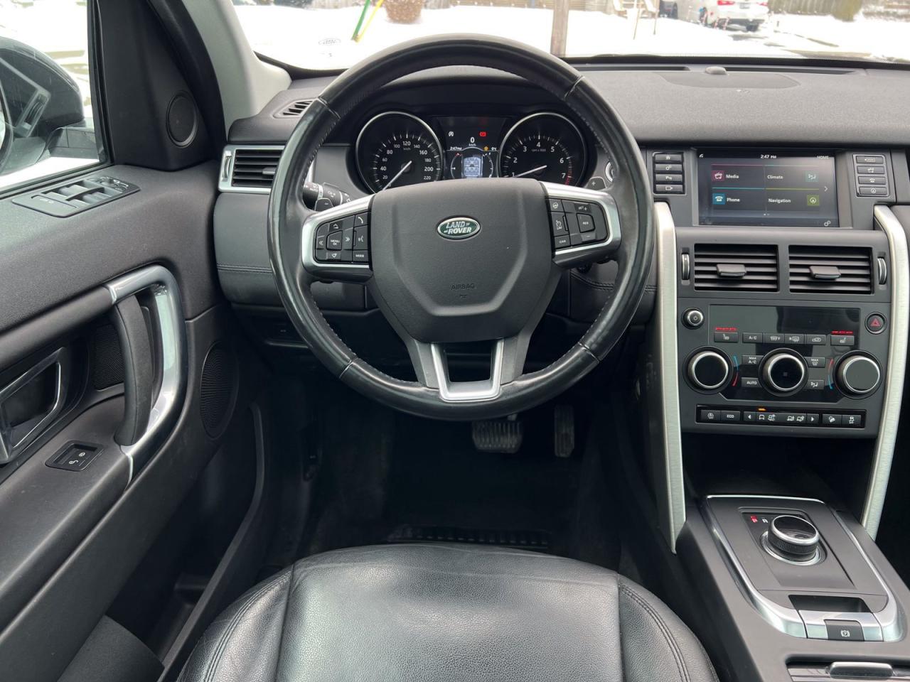 2018 Land Rover Discovery Sport SE - Photo #15