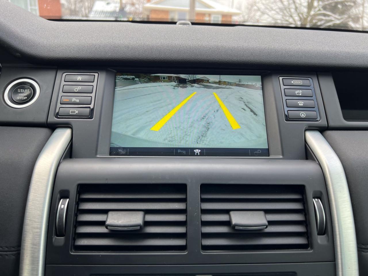 2018 Land Rover Discovery Sport SE - Photo #26
