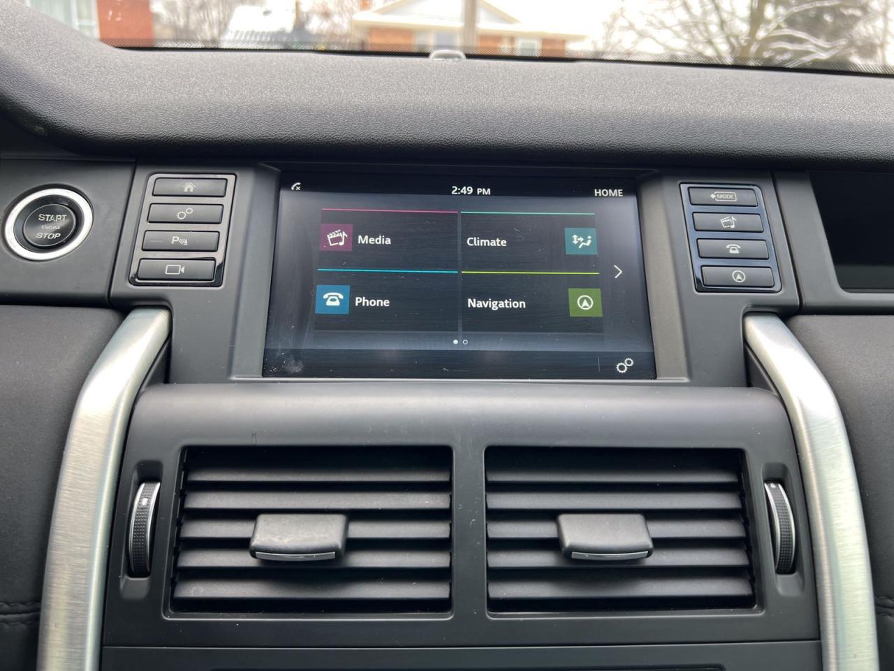 2018 Land Rover Discovery Sport SE - Photo #27