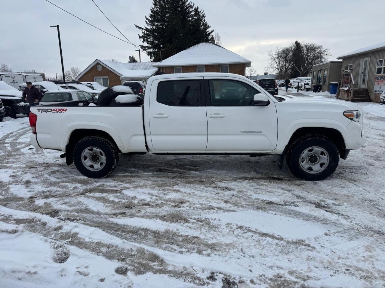 2016 Toyota Tacoma TRD SPORT, 4X4, V6, CREW CAB, CERTIFIED - Photo #6