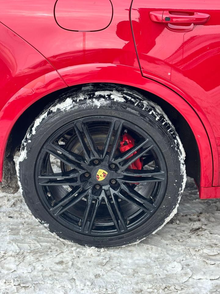 2014 Porsche Cayenne GTS - Photo #8