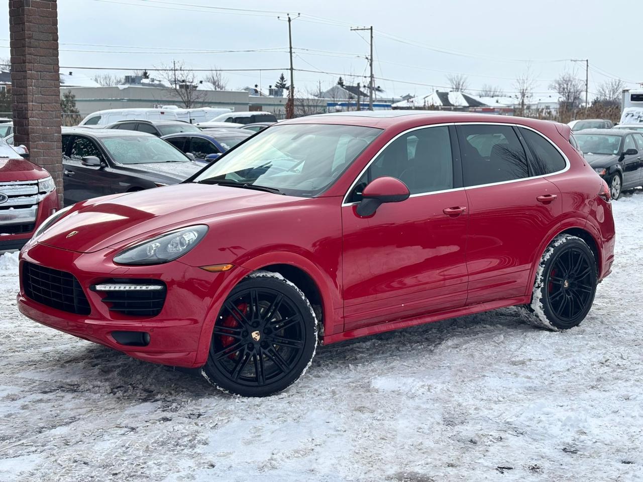 2014 Porsche Cayenne GTS - Photo #3