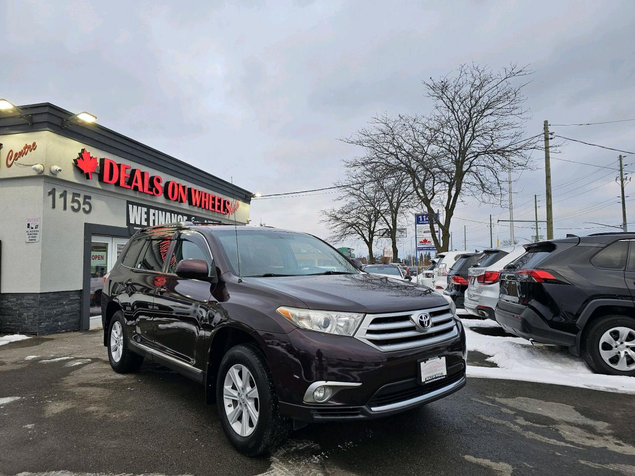 Used 2013 Toyota Highlander 2WD 4dr for sale in Oakville, ON