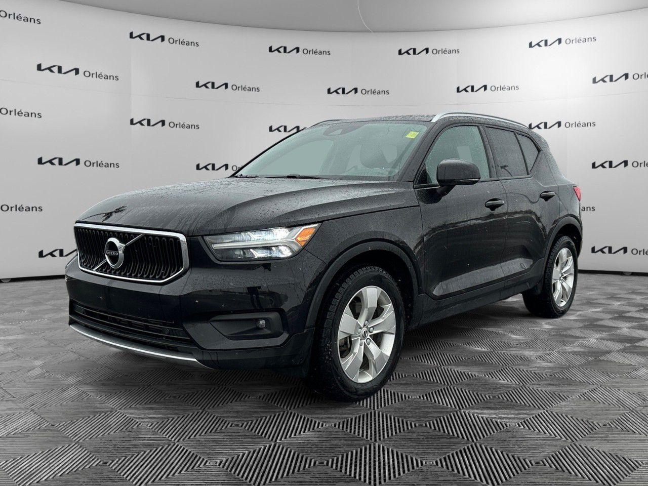 Used 2021 Volvo XC40 T5 AWD Momentum for sale in Orleans, ON