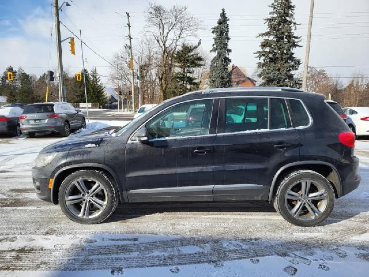 2017 Volkswagen Tiguan RLINE Photo21