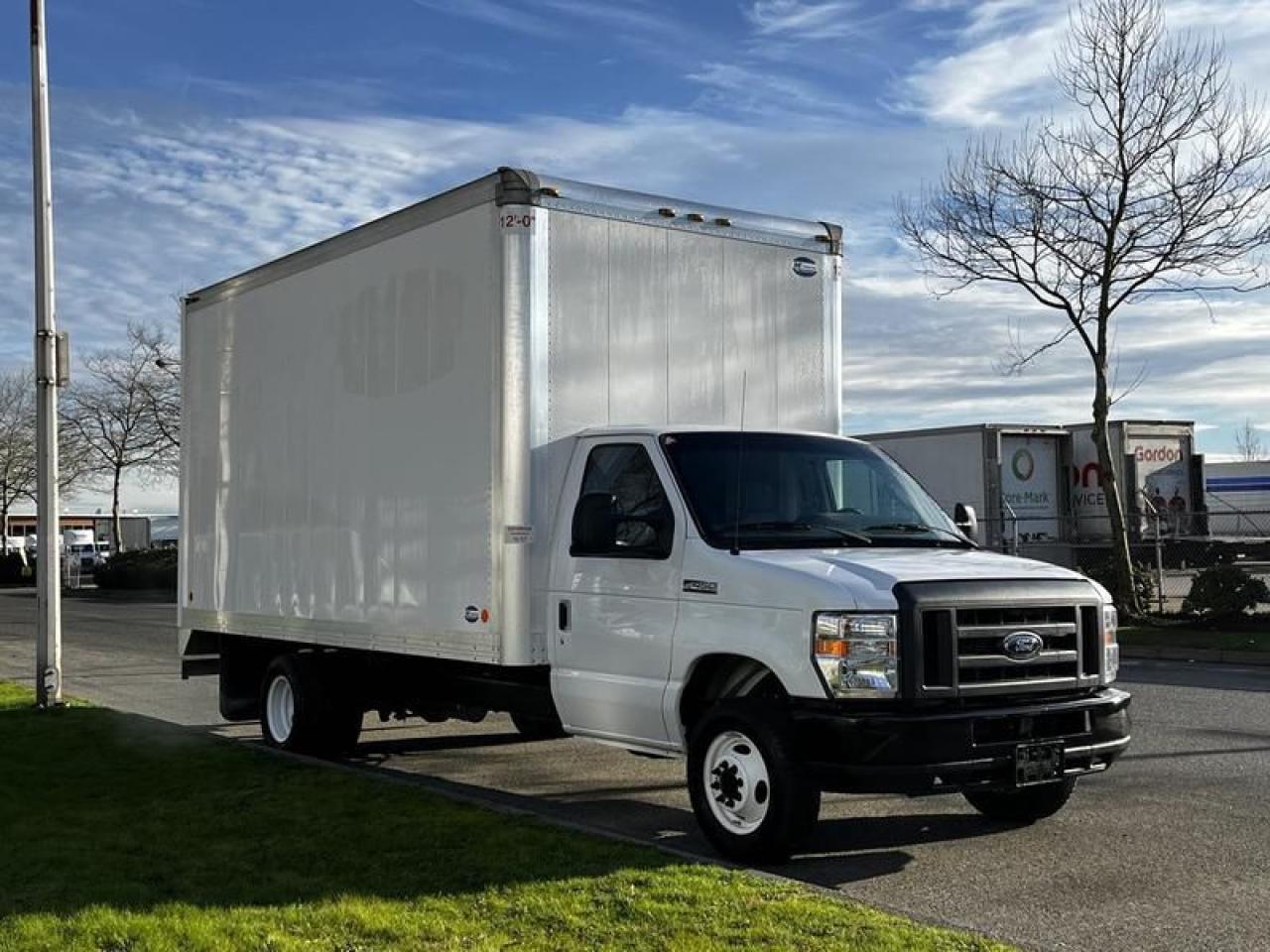 Used 2019 Ford Econoline E450 16 Foot Cube Van With Ramp for sale in Burnaby, BC