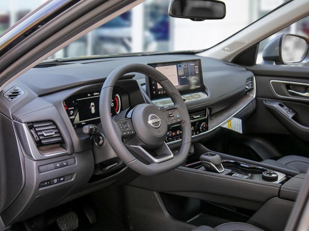 2025 Nissan Rogue Platinum  - Leather Seats Photo