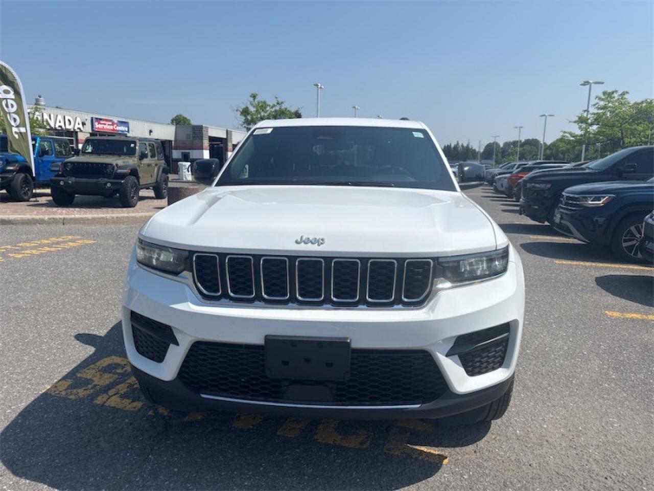 2025 Jeep Grand Cherokee Laredo  - Sunroof Photo