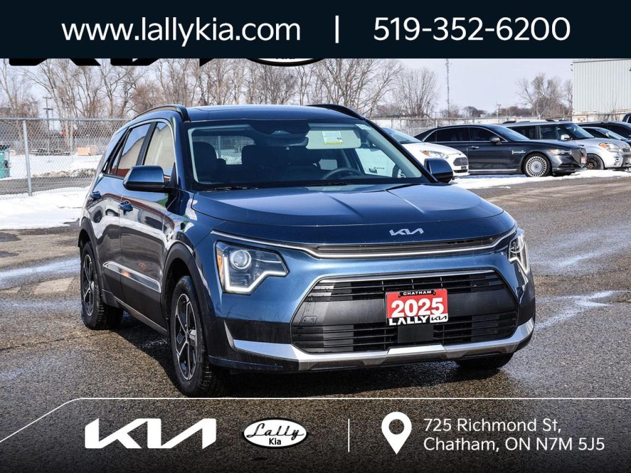 New 2025 Kia NIRO PLUG-IN Hybrid EX Premium 18-INCH ALLOY WHEELS | SMART POWER LIFTGATE | PREMIUM LEATHER UPHOLSTERY WITH HEATED AND VENTILATED FRONT SEATS | APPLE CARPLAY® & ANDROID AUTO™ COMPATIBILITY | HARMAN KARDON® PREMIUM AUDIO SYSTEM for sale in Chatham, ON