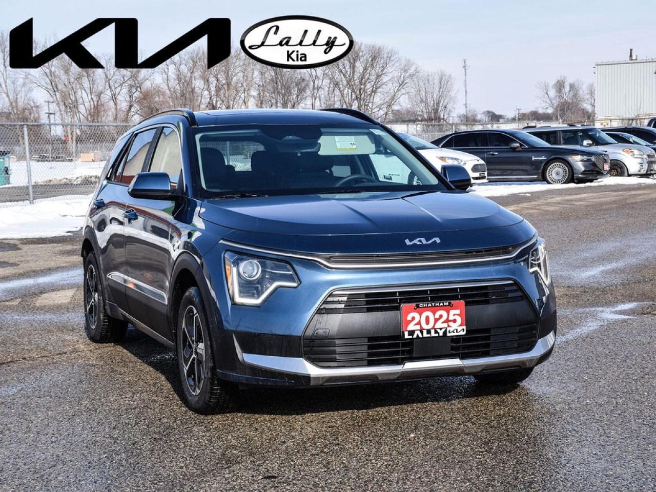 New 2025 Kia NIRO PLUG-IN Hybrid EX Premium 18-INCH ALLOY WHEELS | SMART POWER LIFTGATE | PREMIUM LEATHER UPHOLSTERY WITH HEATED AND VENTILATED FRONT SEATS | APPLE CARPLAY® & ANDROID AUTO™ COMPATIBILITY | HARMAN KARDON® PREMIUM AUDIO SYSTEM for sale in Chatham, ON