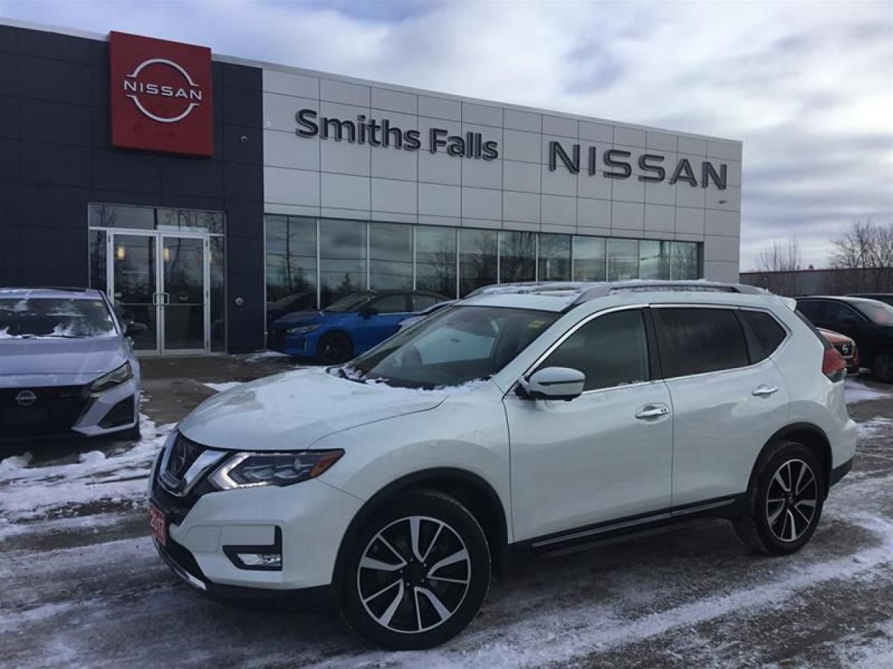 Used 2017 Nissan Rogue SL Platinum AWD for sale in Smiths Falls, ON