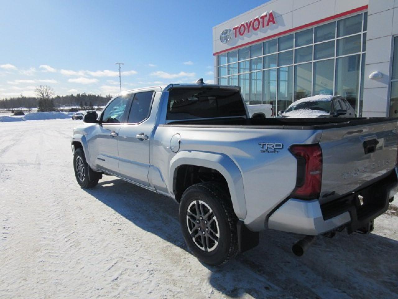 2024 Toyota Tacoma BASE Double Cab TRD Sport Photo4