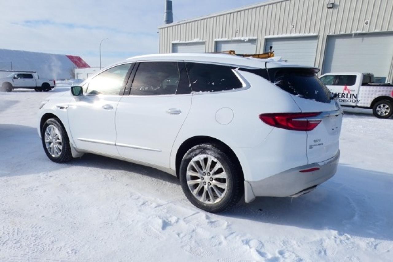 2021 Buick Enclave Premium AWD 4dr w/H&C L, S/R, NAV, BUC - Photo #8