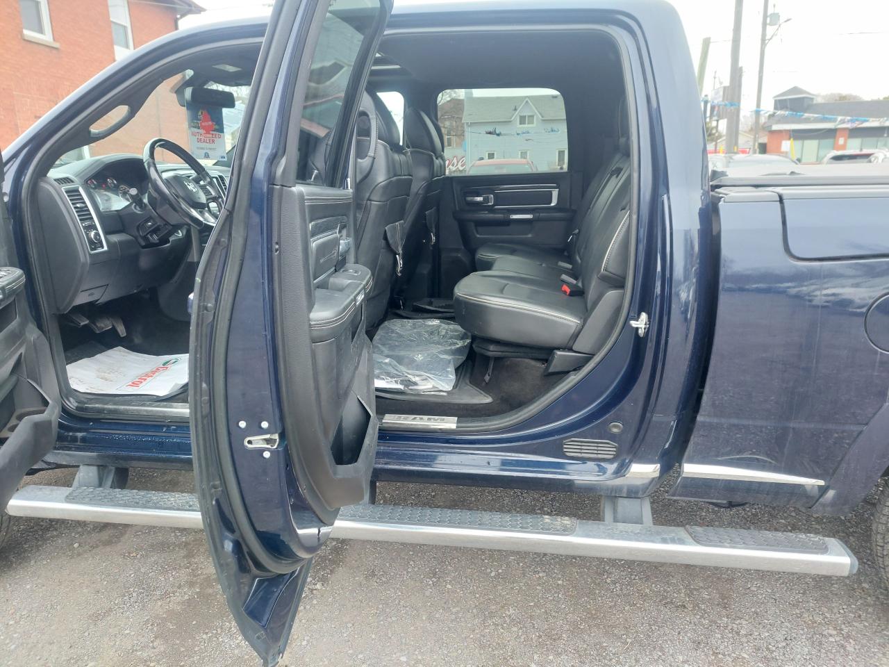 2017 RAM 2500 4WD Crew Cab 149" Limited - Photo #24