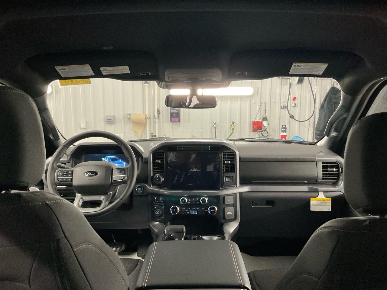 2025 Ford F-150 XLT Photo5
