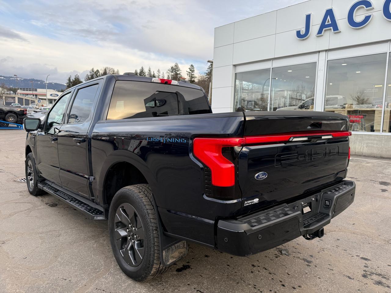 2022 Ford F-150 Lightning Lariat Photo