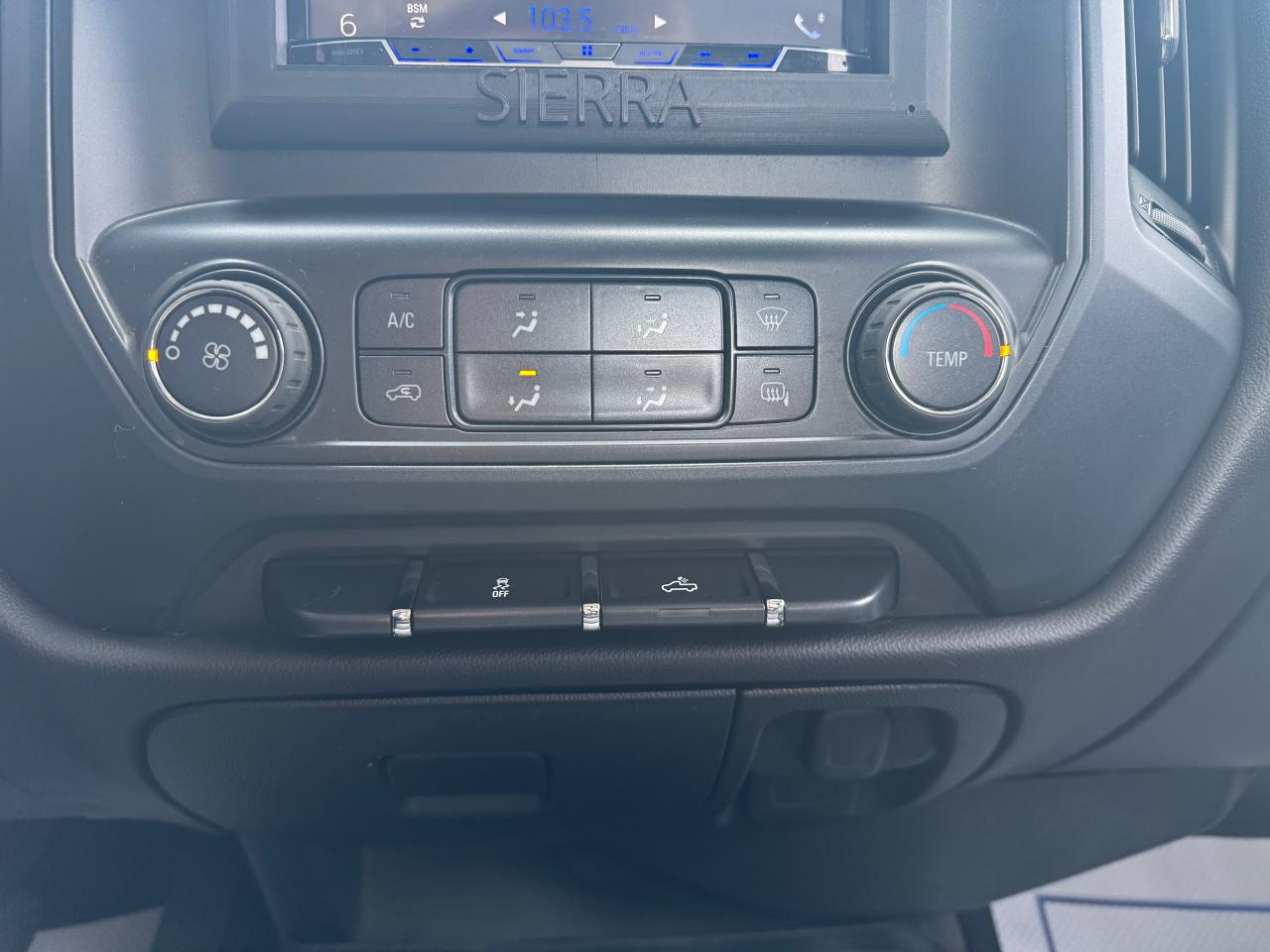 2015 GMC Sierra 1500 2WD Double Cab 143.5" - Photo #13