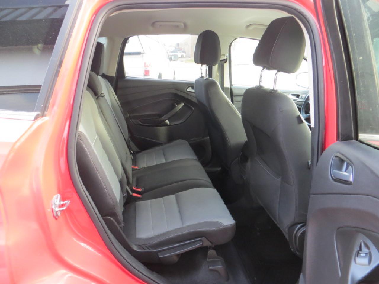 2013 Ford Escape CERTIFIED, ONLY 52,000KM, ALL WHEEL DRIVE - Photo #11