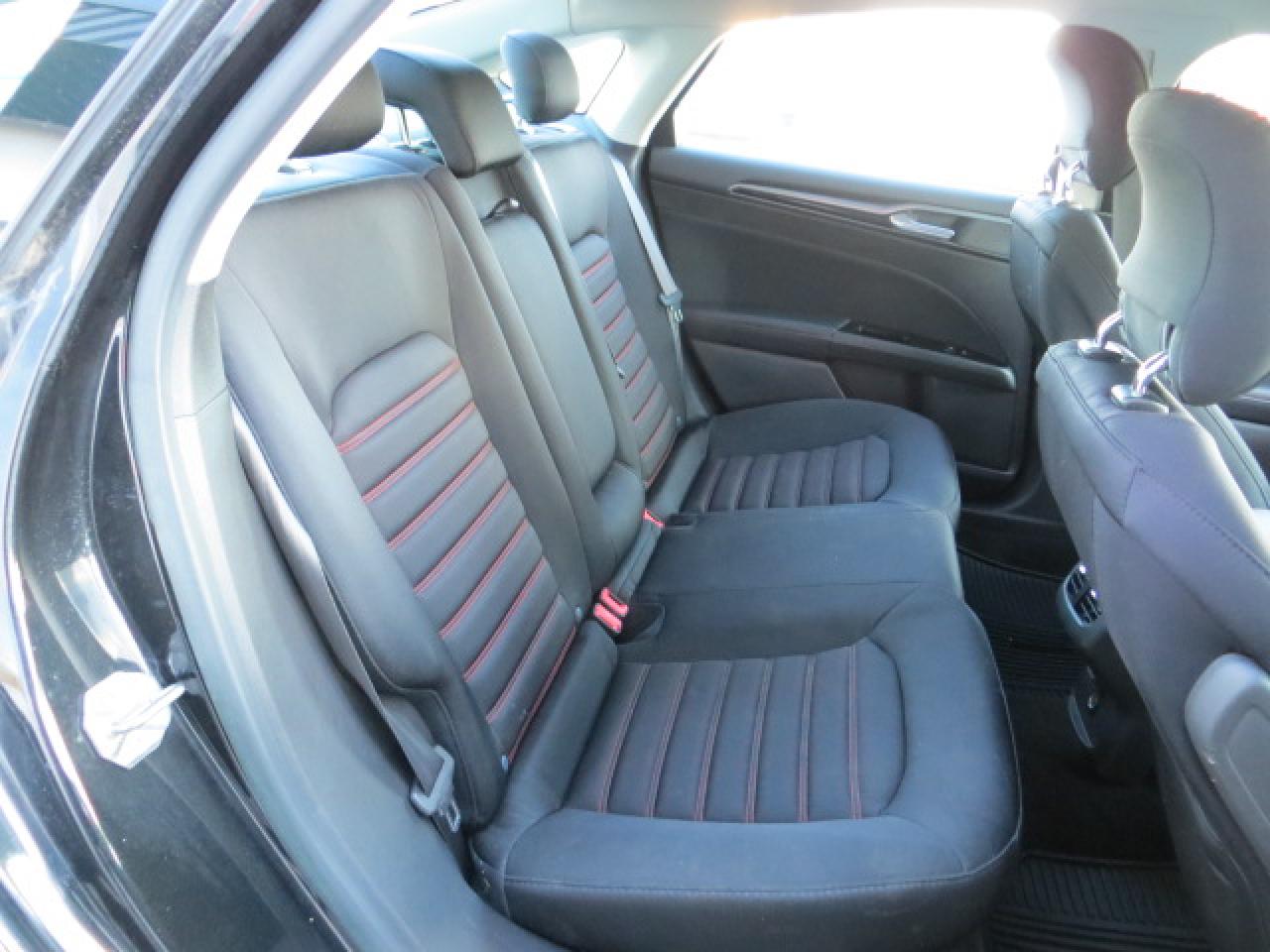 2014 Ford Fusion CERTIFIED, HEATED SEATS, BLUETOOTH, ALLOYS - Photo #11