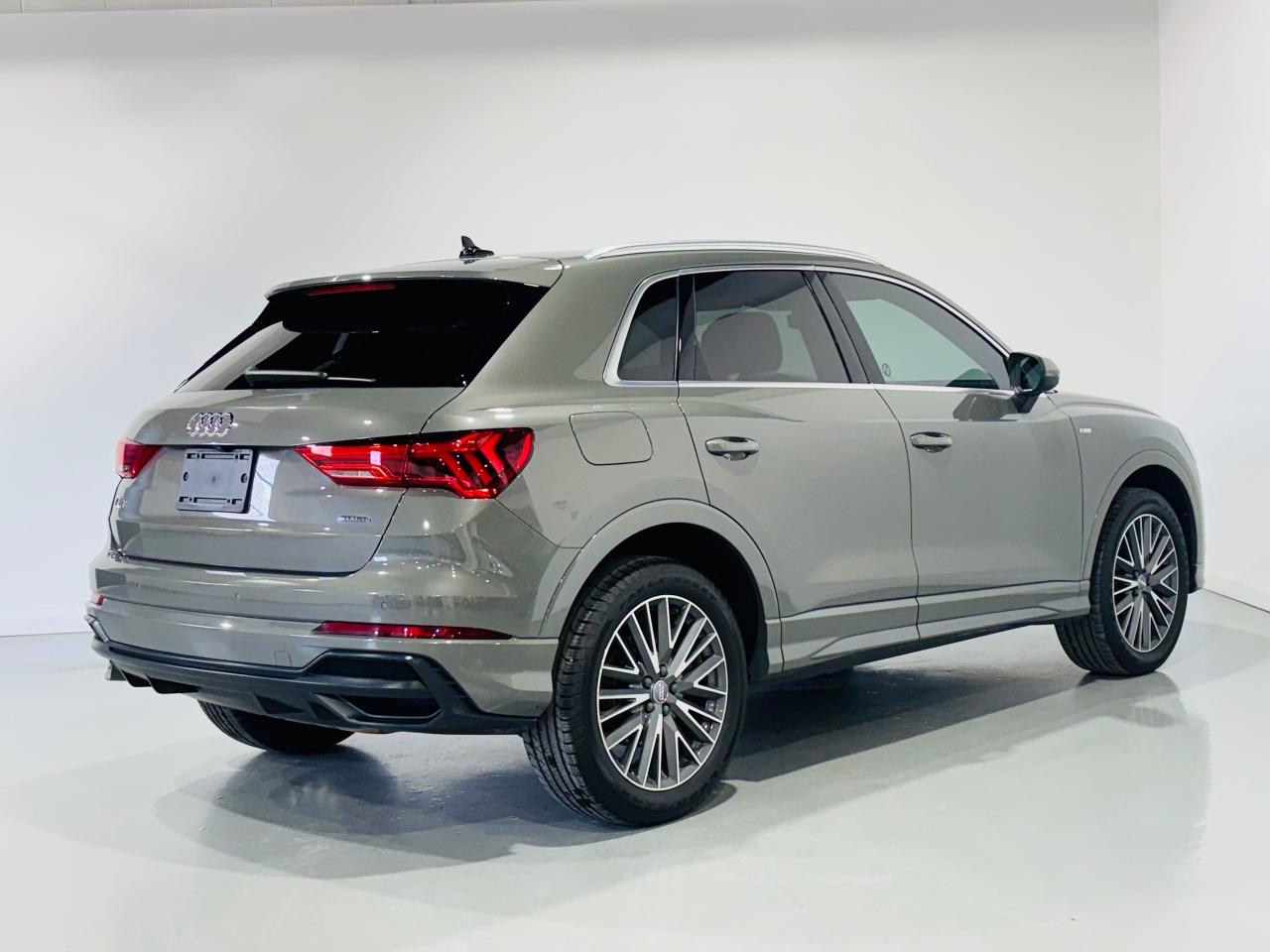 2019 Audi Q3 S line Premium Plus quattro - Photo #5