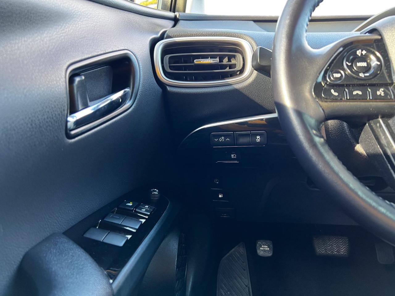 2021 Toyota Prius Prime Upgrade Auto - Photo #19