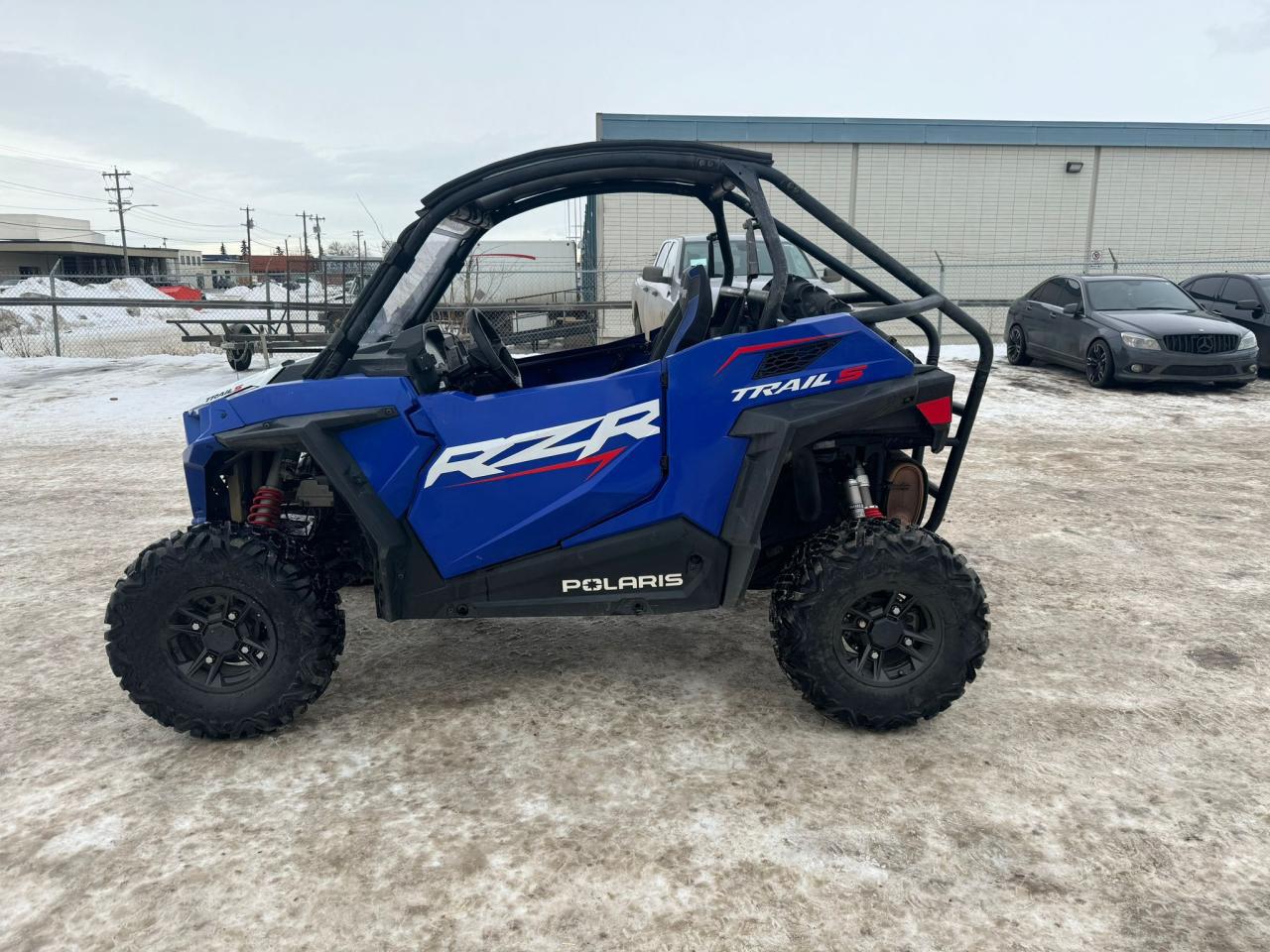 2021 Polaris RZR TRAIL S 1000 $113 B/W - Photo #2