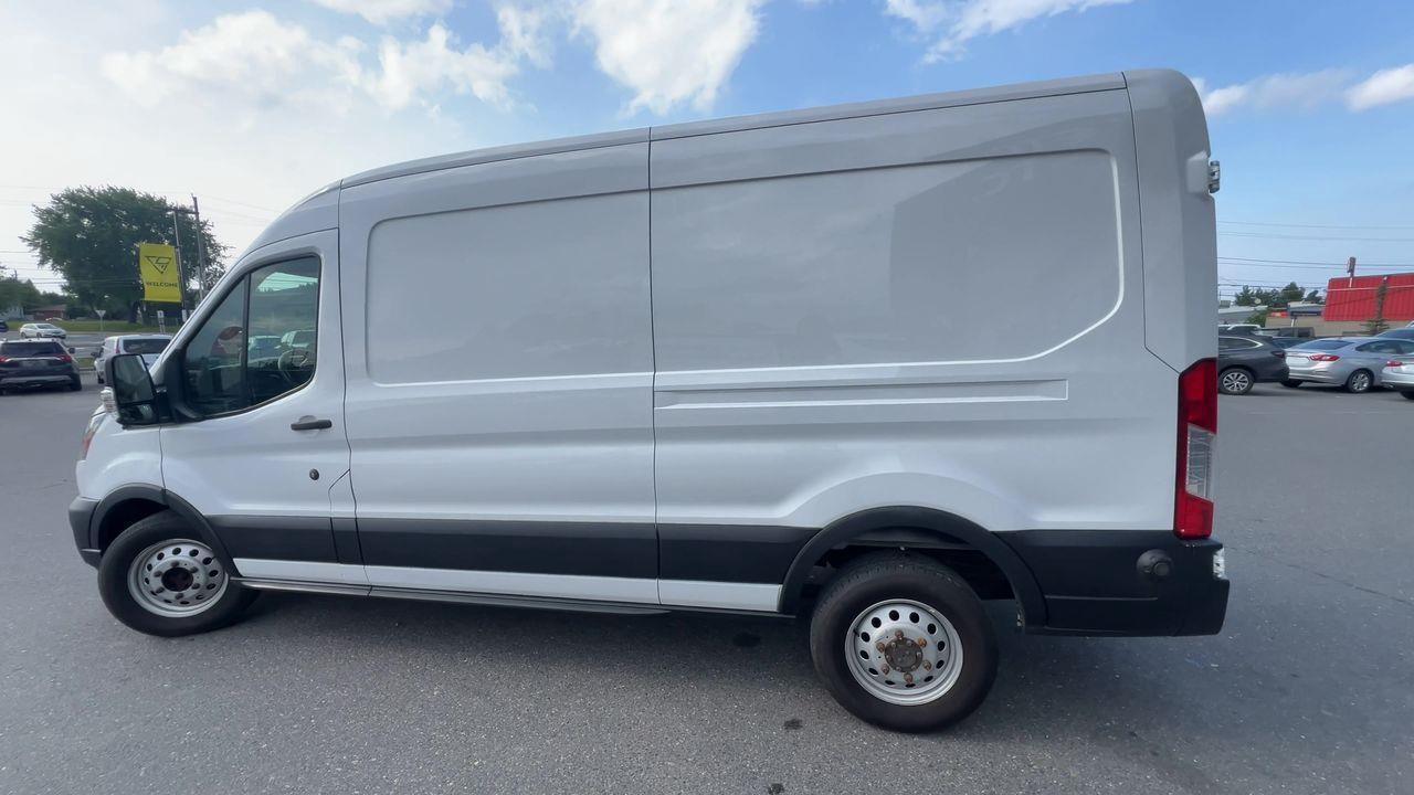 2020 Ford Transit 250 ALL WHEEL DRIVE!! 2 PASSENGER CARGO VAN, BACK UP CAM! Photo4