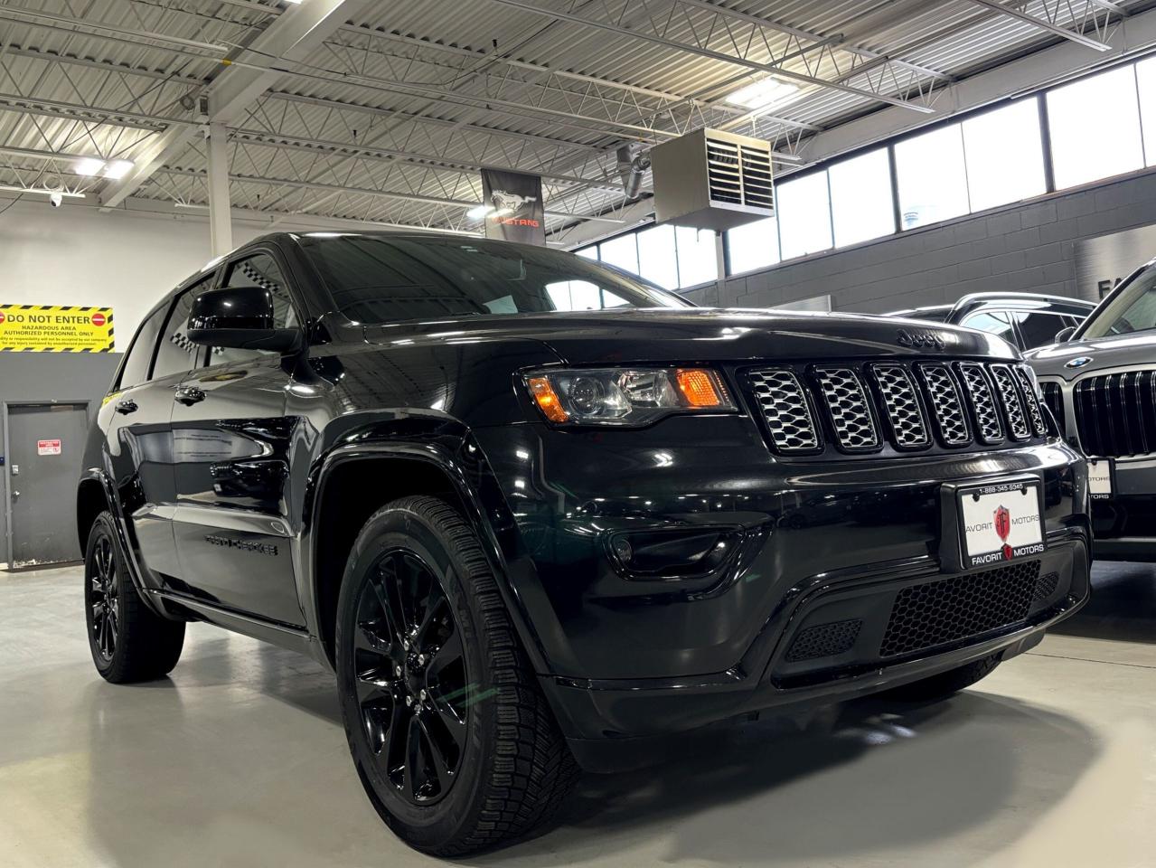2019 Jeep Grand Cherokee Altitude|4X4|V6|NAV|SUNROOF|LEATHER|HEATEDSEATS|++ - Photo #2