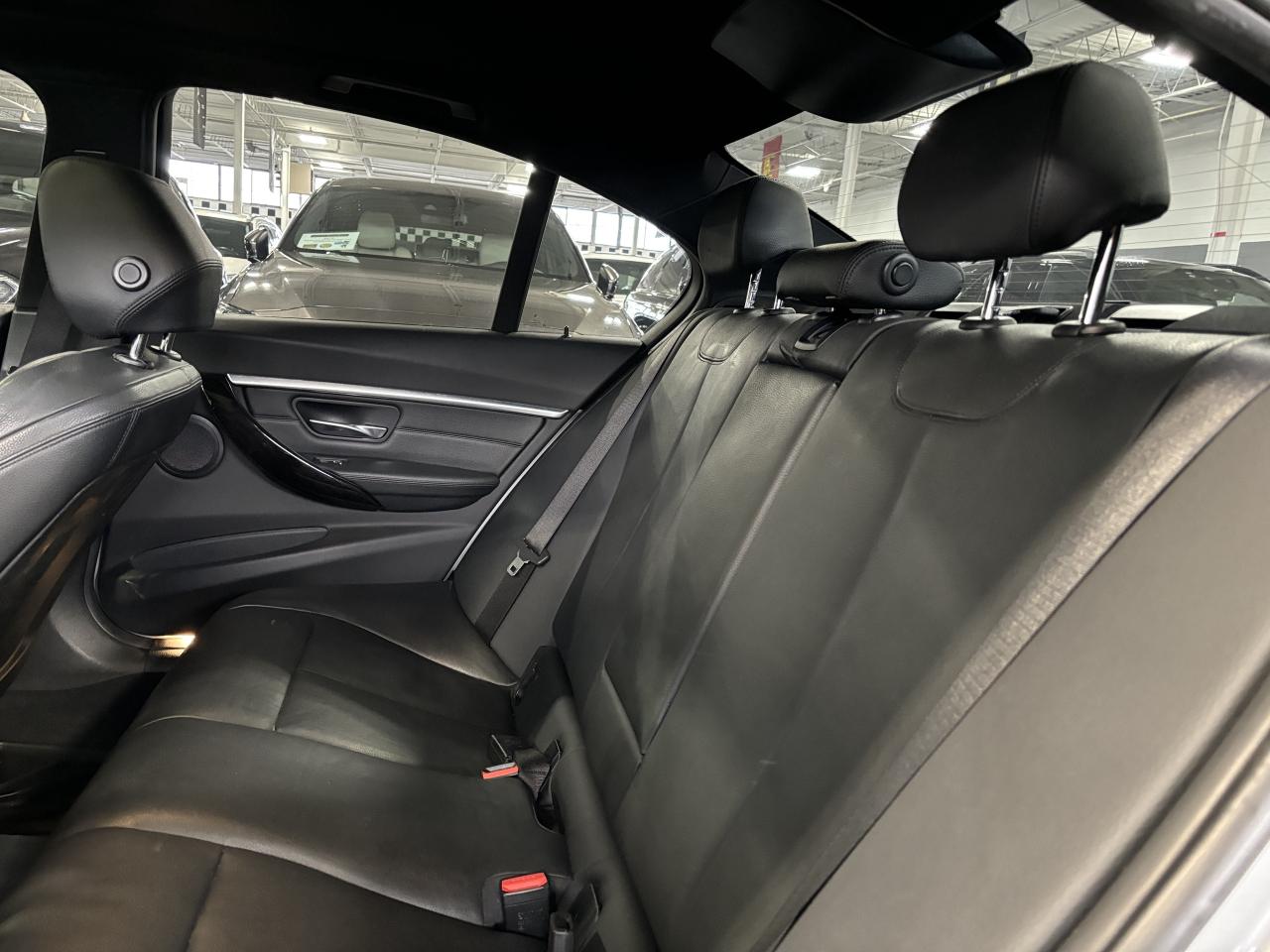 2018 BMW 3 Series 328d xDrive|MPACKAGE|NAV|LEATHER|SUNROOF|BACKCAM|+ - Photo #9