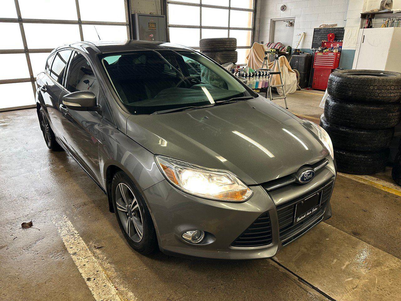 Used 2012 Ford Focus SE 5dr HB SE for sale in Walkerton, ON