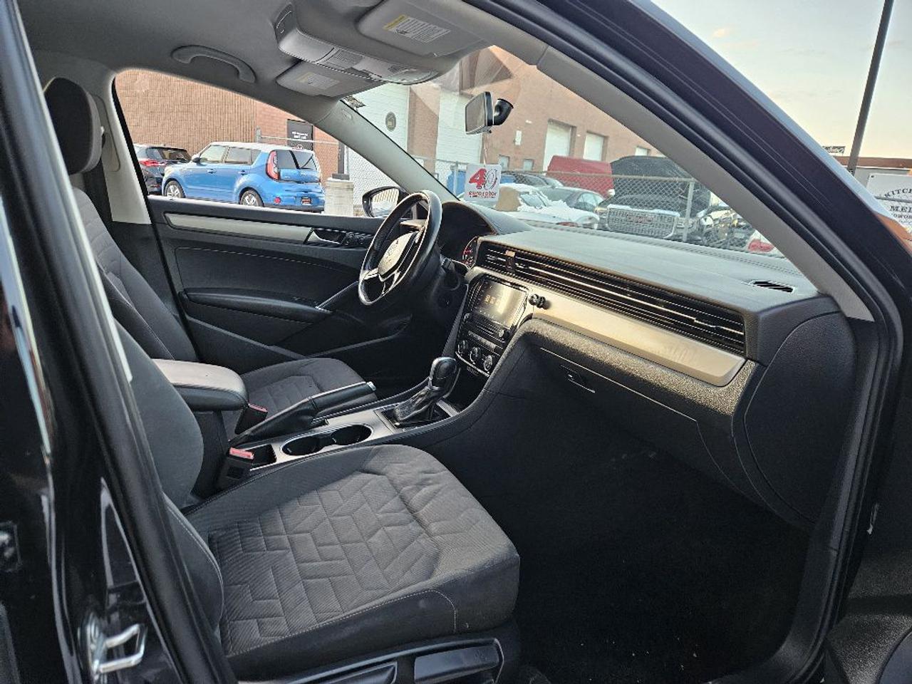 2020 Volkswagen Passat COMFORTLINE *AUTOMATIC-CAMERA-NEW TIRES-CERTIFIED* Photo