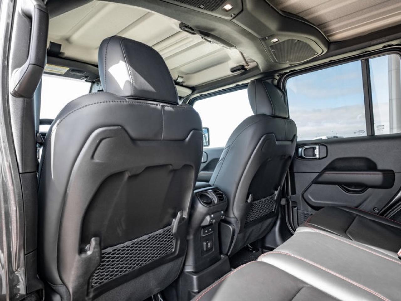 2025 Jeep Wrangler RUBICON Photo