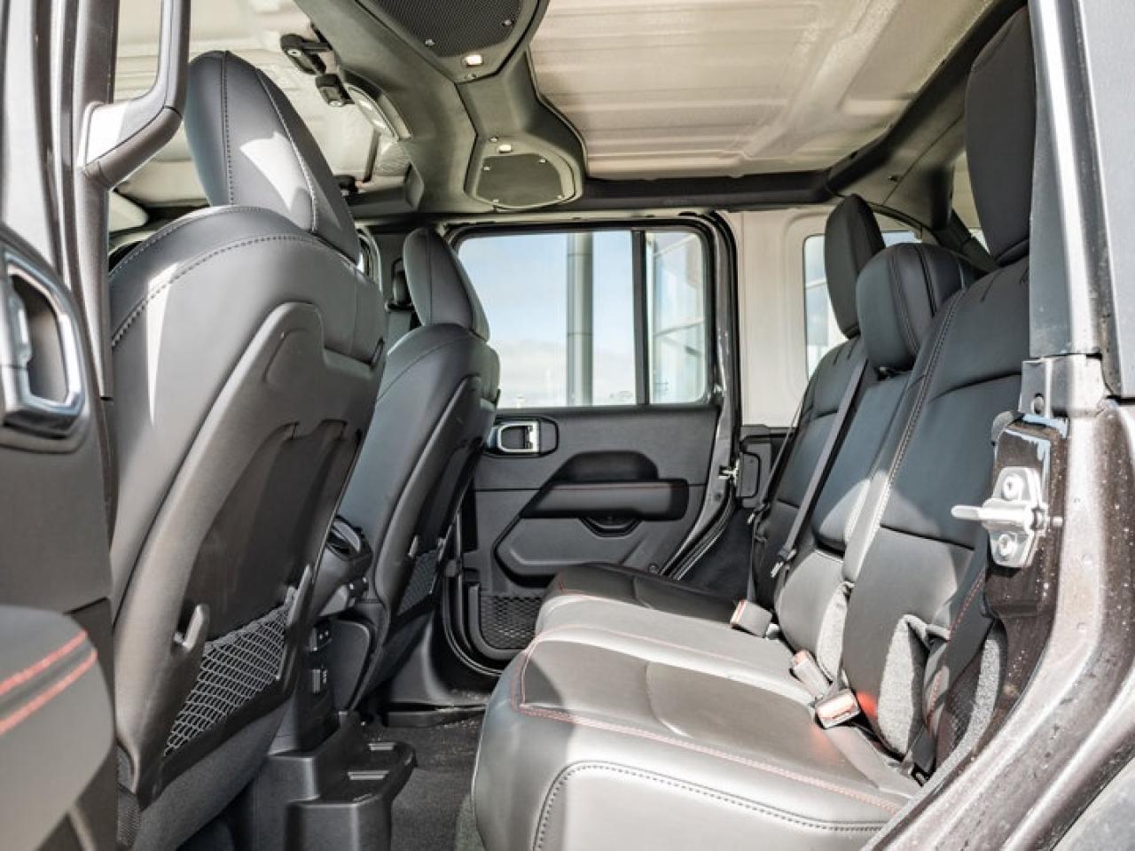 2025 Jeep Wrangler RUBICON Photo