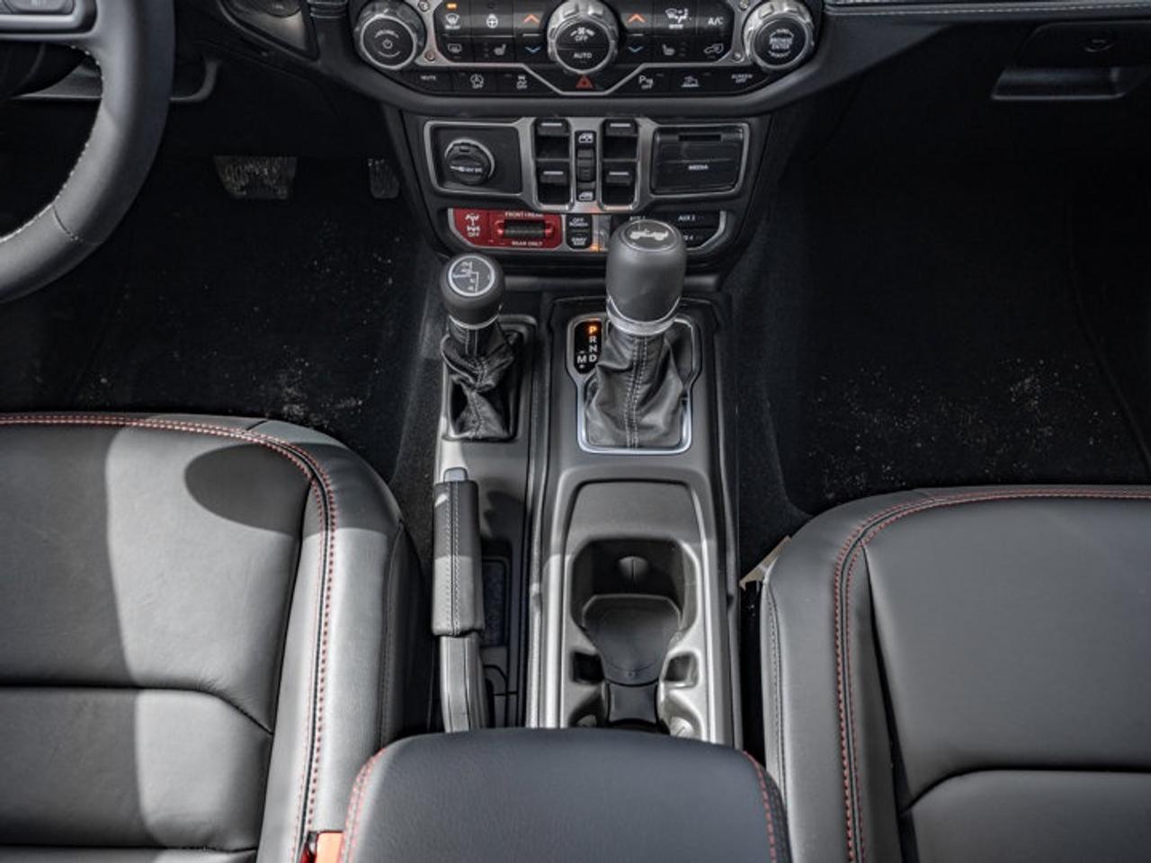 2025 Jeep Wrangler RUBICON Photo