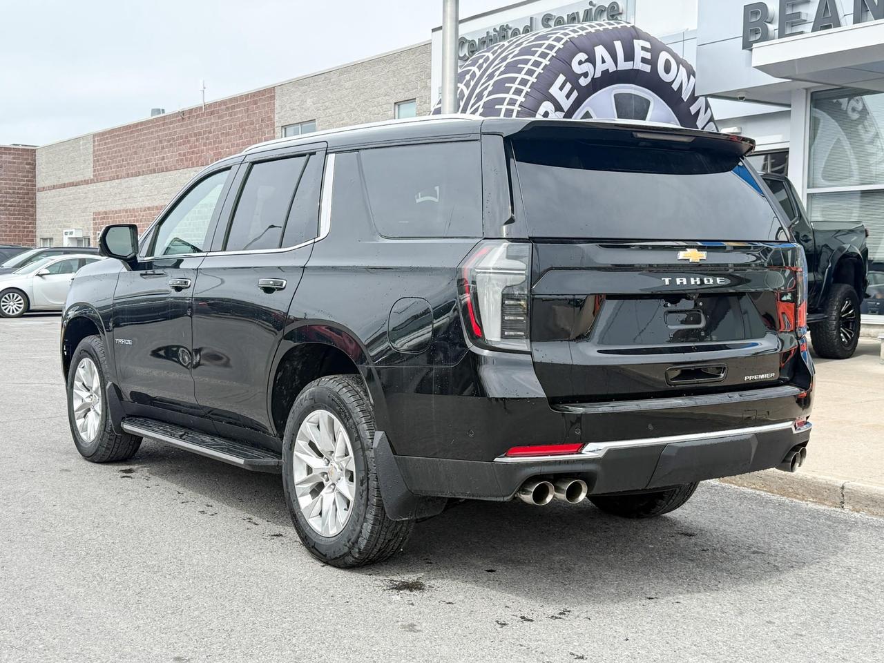 2025 Chevrolet Tahoe Premier 5.3L V8 WITH REMOTE START/ENTRY, HEATED SEATS, HEATED STEERING WHEEL, VENTILATED SEATS, POWER LIFTGATE, BOSE SPEAKER SYSTEM, ADAPTIVE CRUISE CONTROL Photo