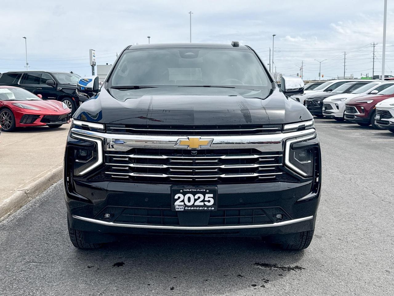 2025 Chevrolet Tahoe Premier 5.3L V8 WITH REMOTE START/ENTRY, HEATED SEATS, HEATED STEERING WHEEL, VENTILATED SEATS, POWER LIFTGATE, BOSE SPEAKER SYSTEM, ADAPTIVE CRUISE CONTROL Photo